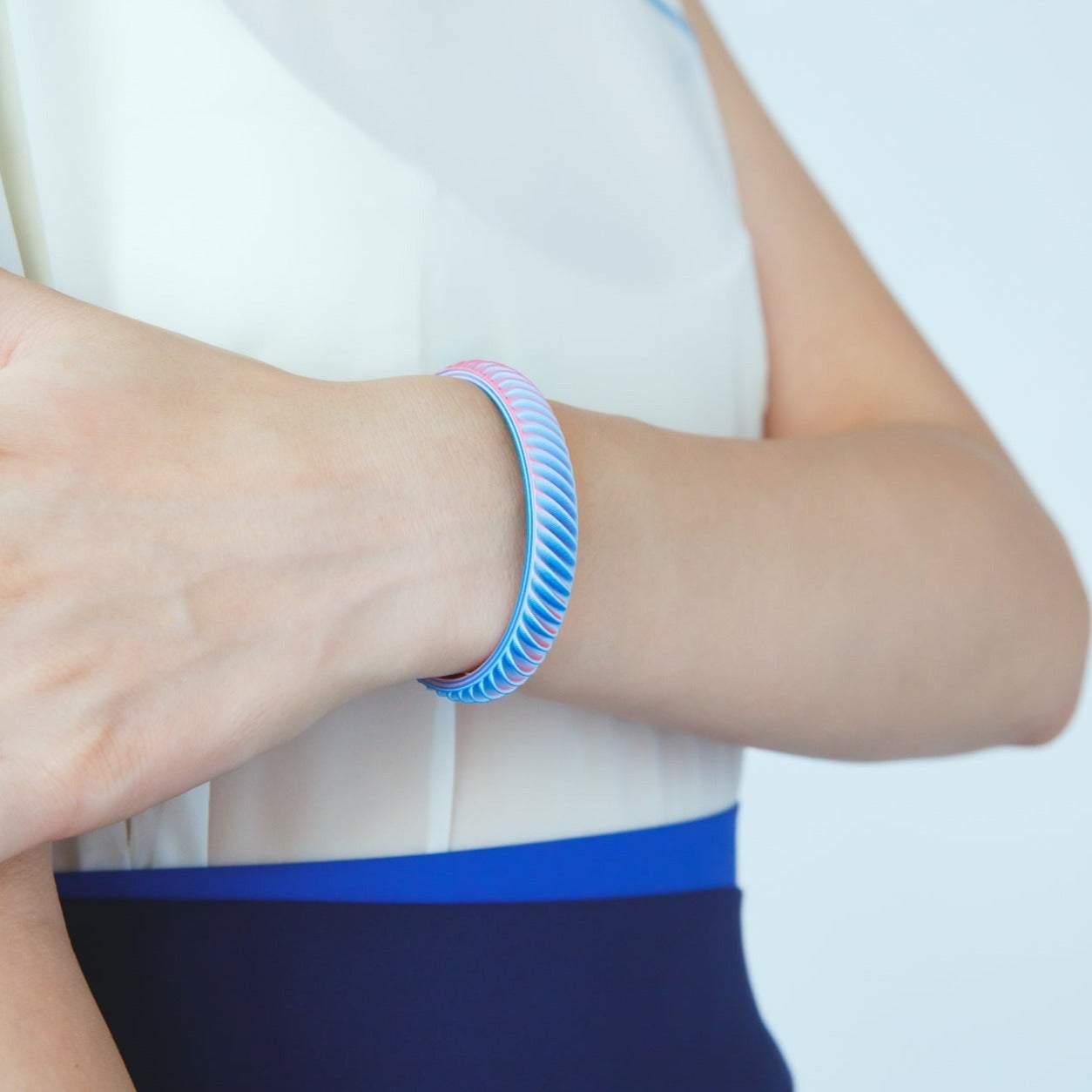 HIRALI (BANGLE)
